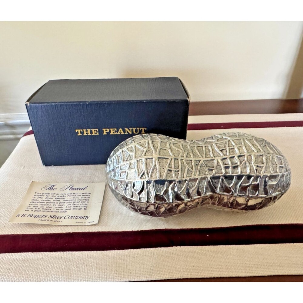 VTG FB Rogers THE PEANUT Silver Plated/Gold Plated Interior Peanut Shaped Dish